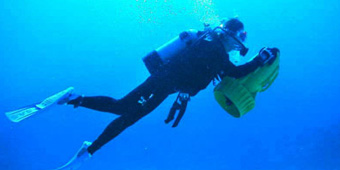 ダイビングスクール